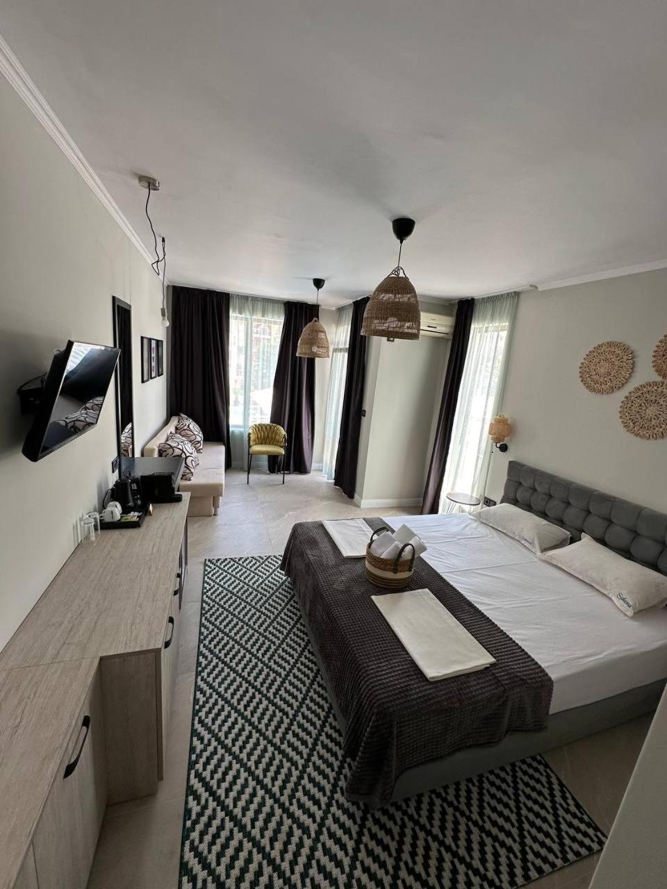 Salena Beach Hotel بريمورسكو المظهر الخارجي الصورة