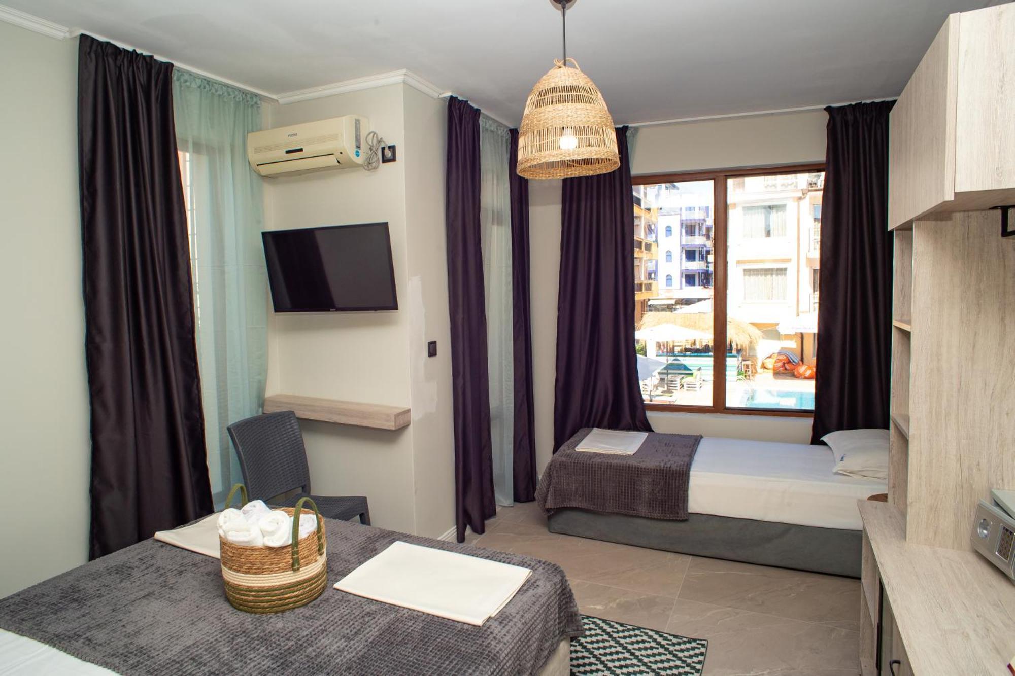 Salena Beach Hotel بريمورسكو المظهر الخارجي الصورة